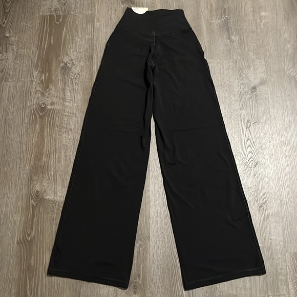 OFFLINE By Aerie Real Me XTRA High Waisted Trouser Size XS - Picture 5 of 5